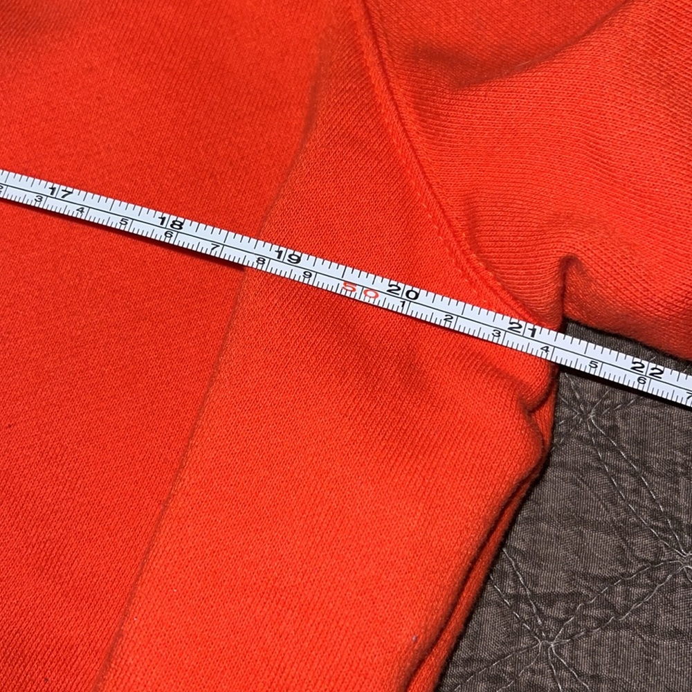 Levi’s Cropped Sweatshirt - Picture 8 of 10